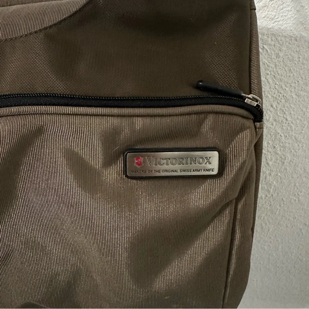 Victorinox Messenger Bag Mens‎ Brown Nylon Adjustable Strap Travel Work